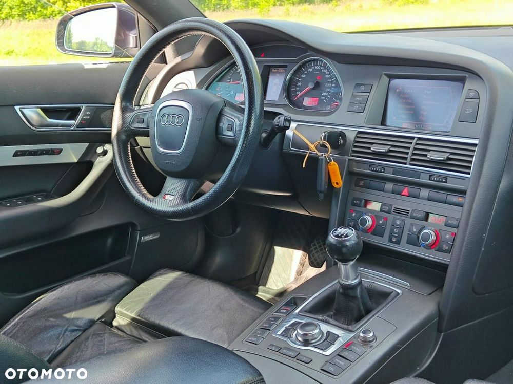Audi A6 Avant - 17