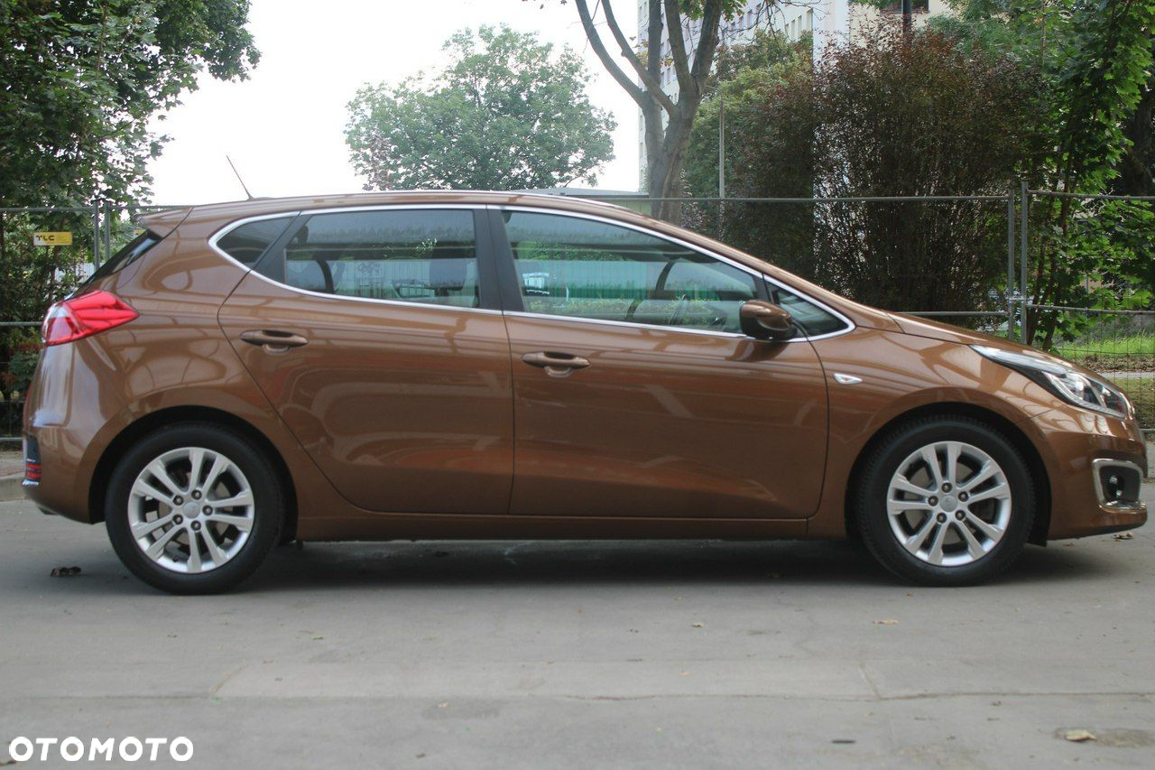 Kia Ceed - 6