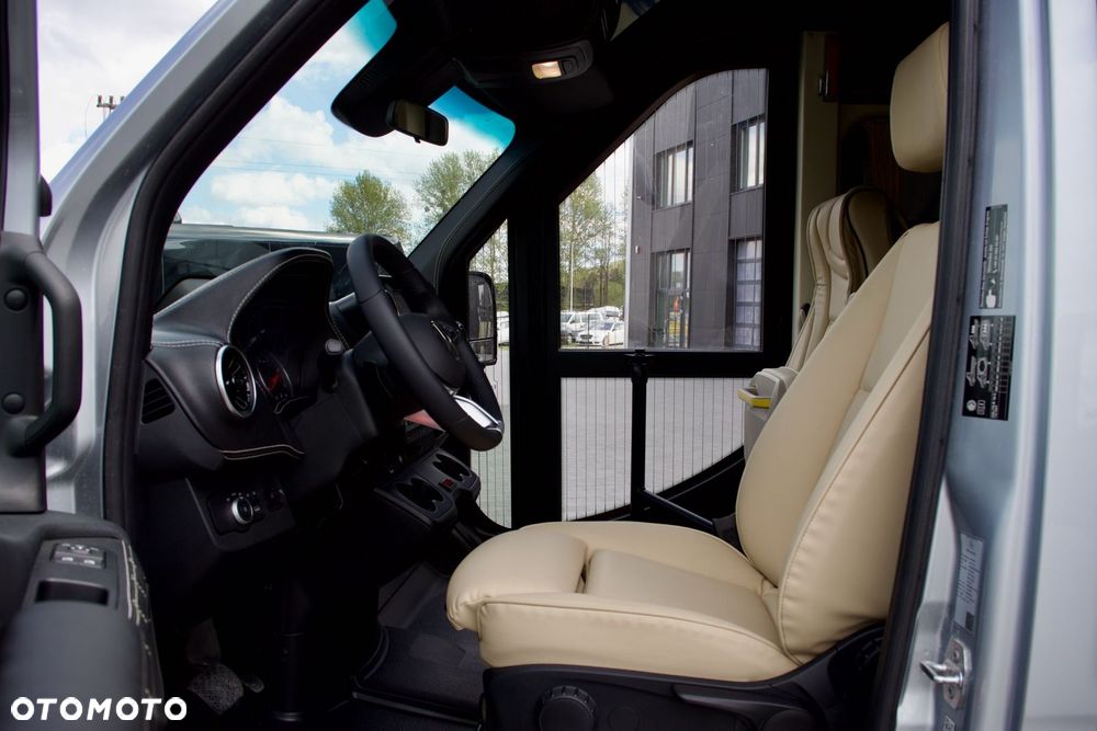 Mercedes-Benz Sprinter 519 - 27