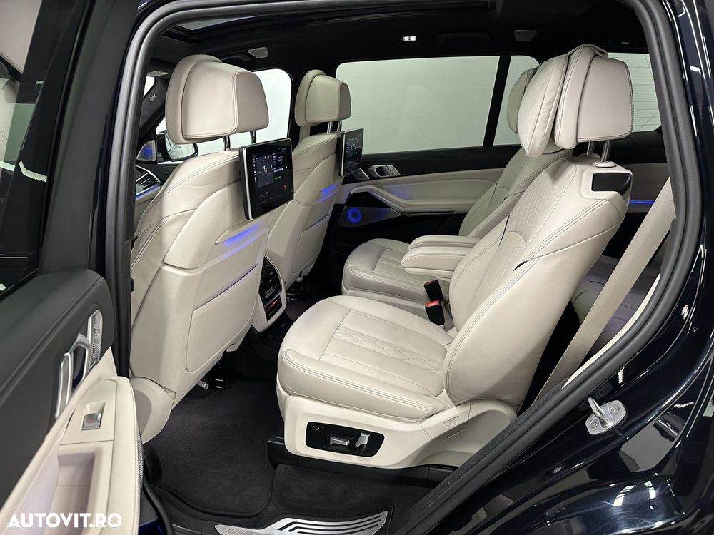 BMW X7 - 8