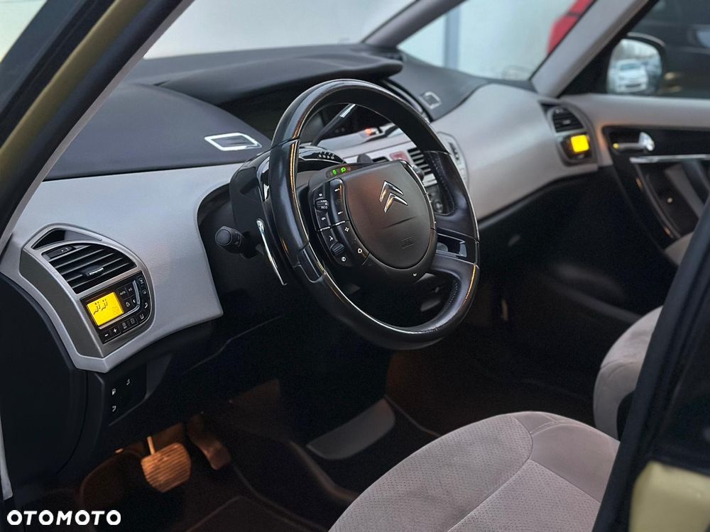 Citroën C4 Grand Picasso 2.0 HDi Impress Exclusive - 21