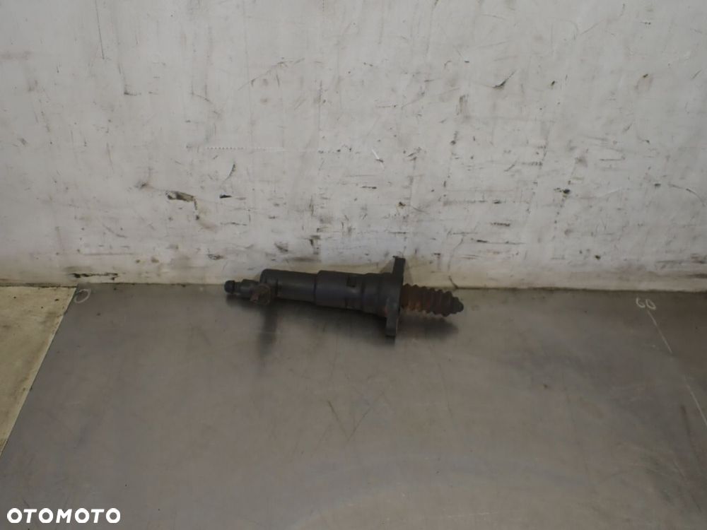 WYSPRZĘGLIK MITSUBISHI COLT CZ3 1.3 A4542570379 - 1