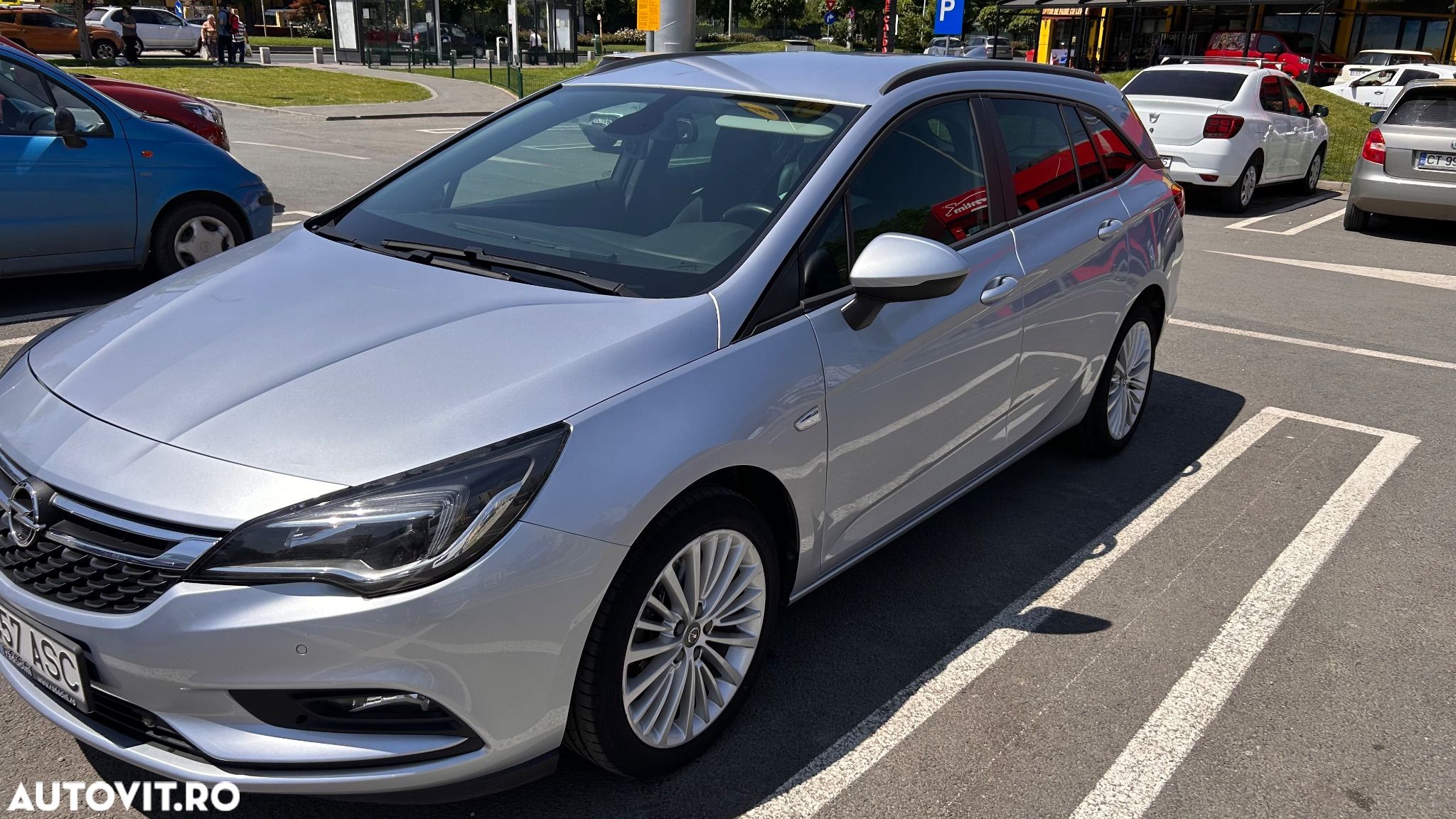 Opel Astra Sport Tourer 1.6 CDTI ECOTEC Innovation Aut. - 1