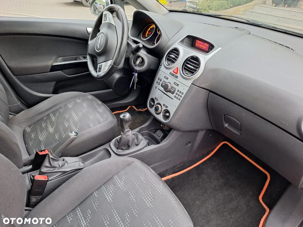 Opel Corsa 1.2 16V - 8