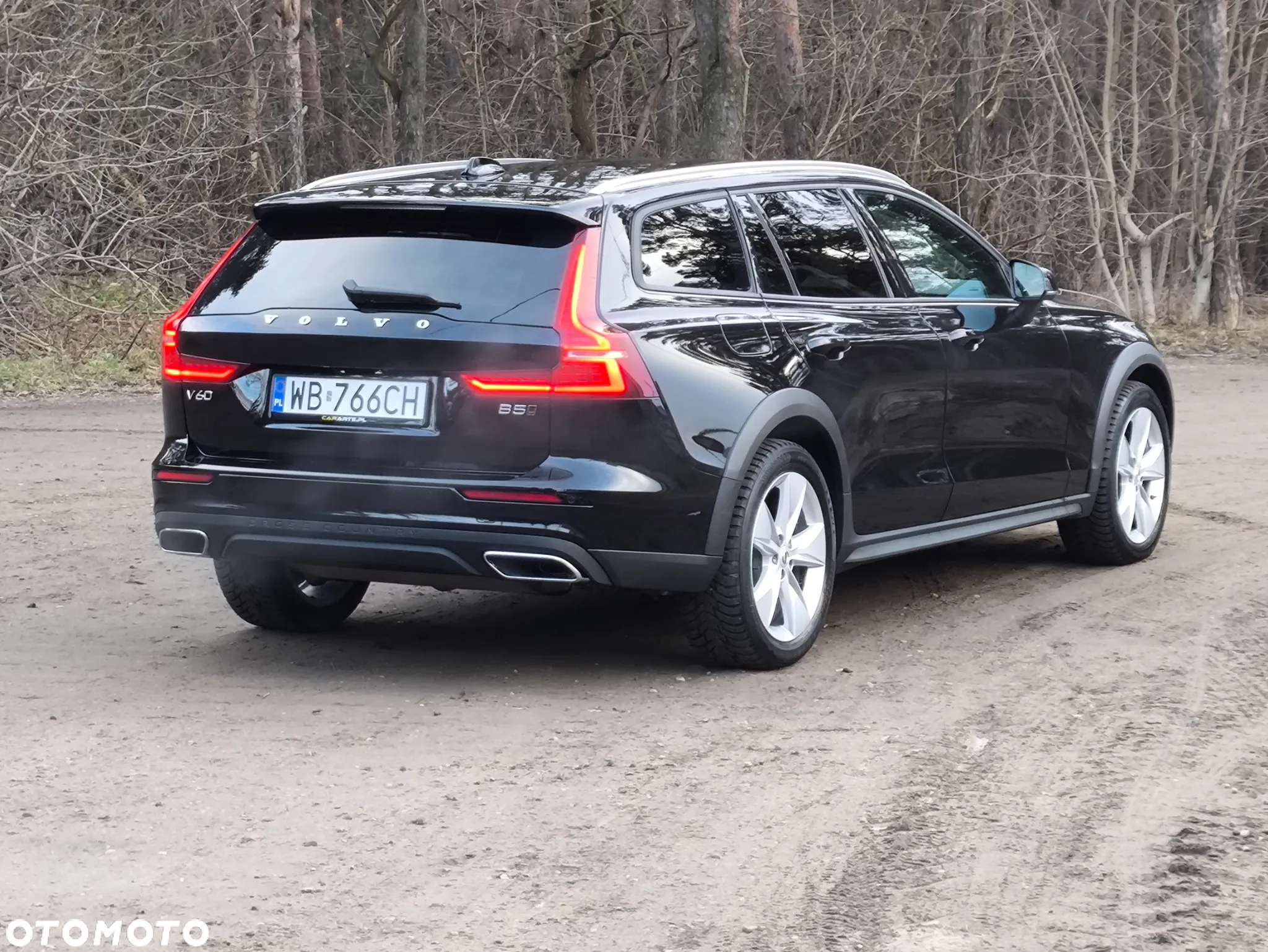 Volvo V60 Cross Country - 4