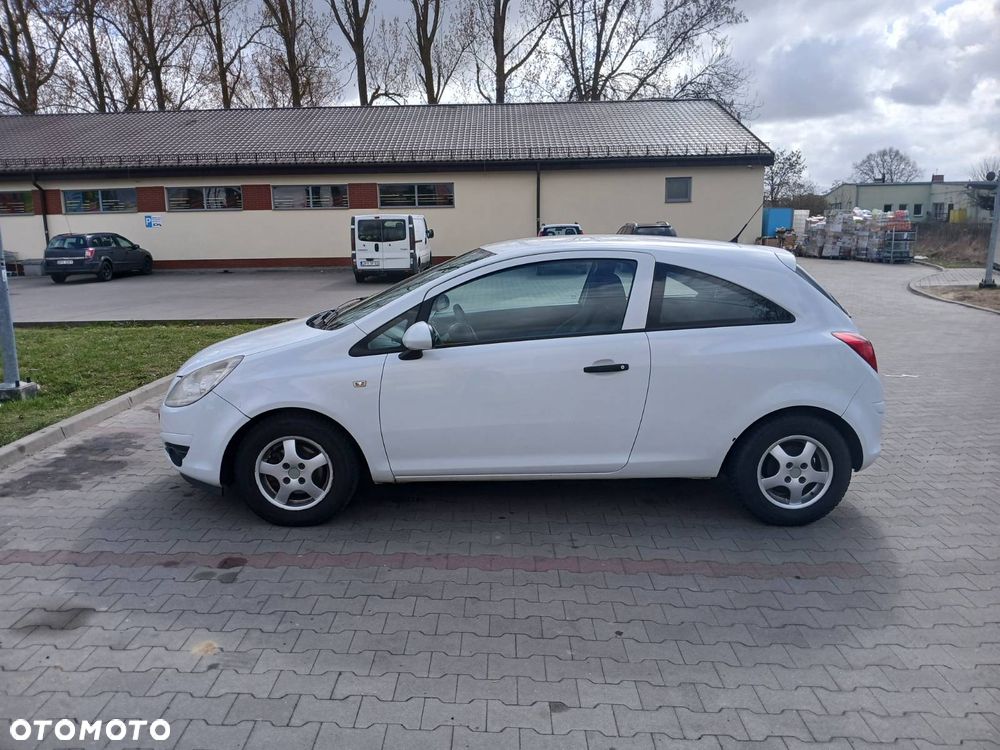 Opel Corsa 1.3 CDTI Essentia - 3