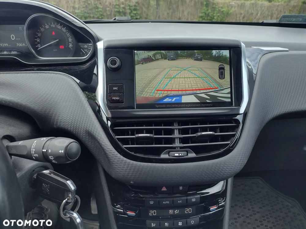 Peugeot 2008 1.2 PureTech Allure S&S EAT8 - 8