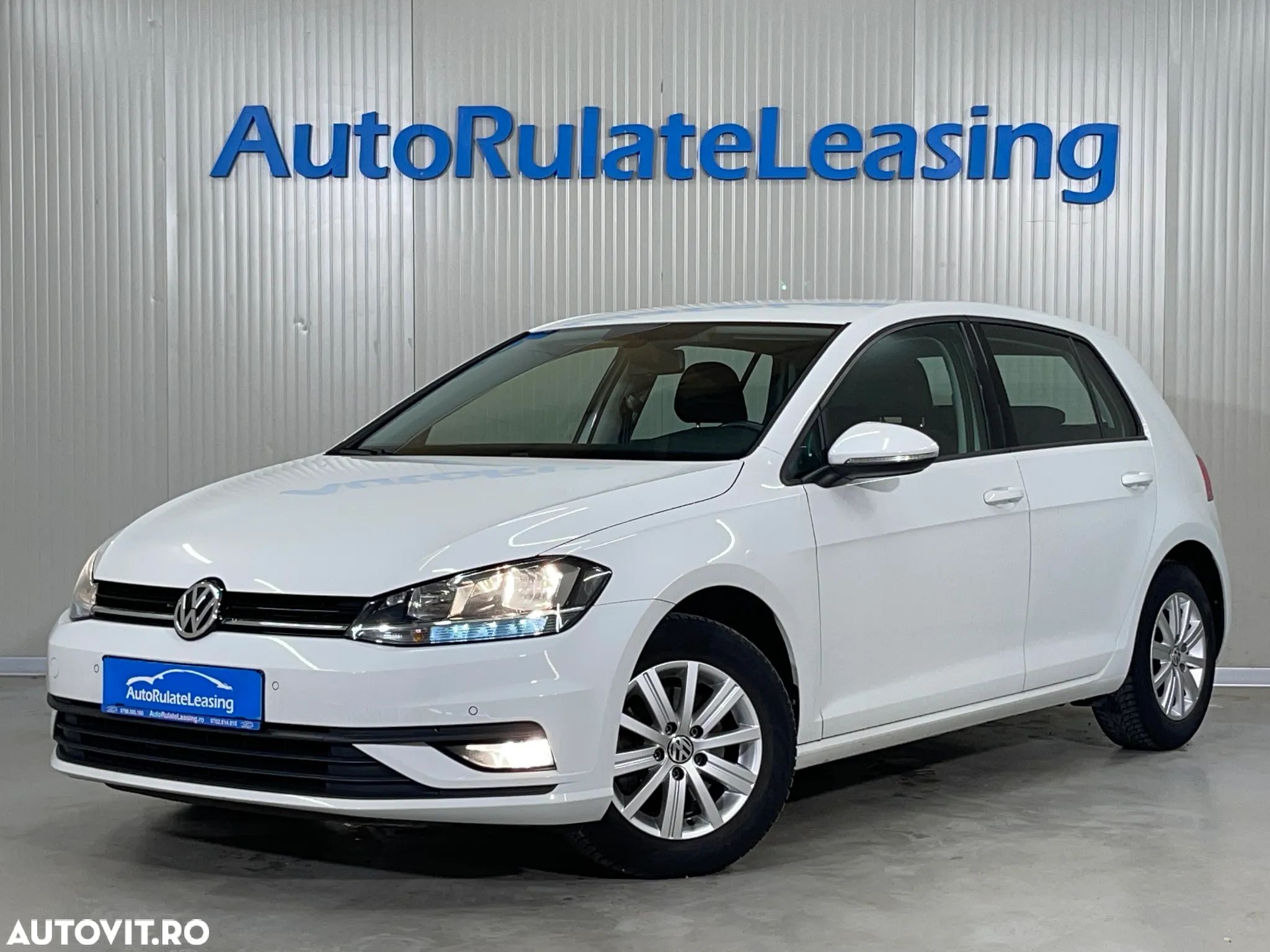 Volkswagen Golf 1.6 TDI Trendline - 1