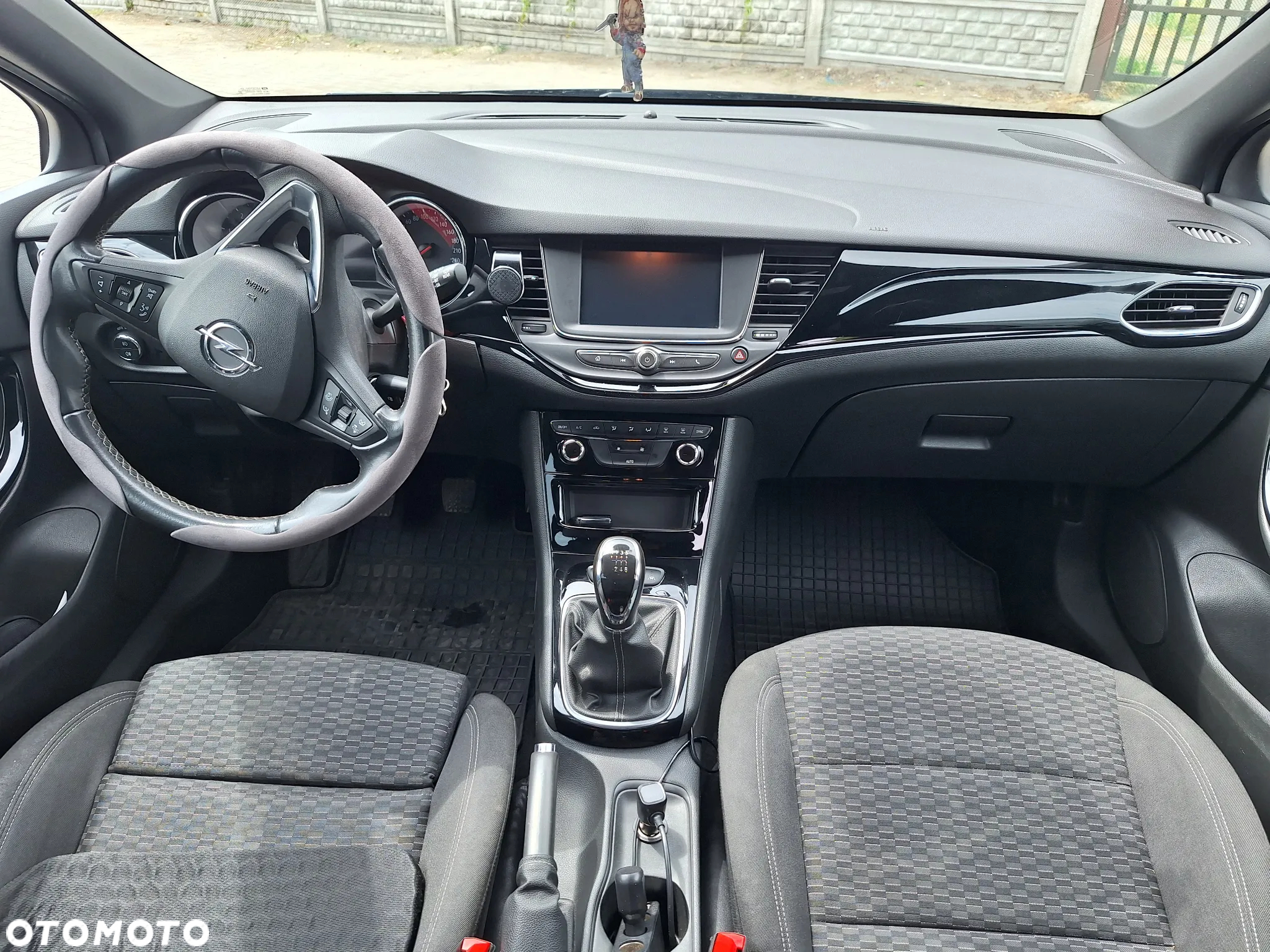 Opel Astra V 1.6 CDTI Dynamic S&S - 2