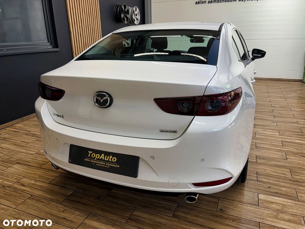 Mazda 3 SKYACTIV-G 2.0 M-Hybrid DRIVE - 8