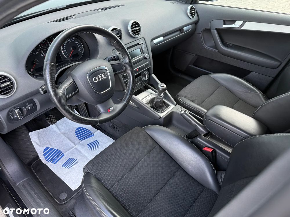 Audi A3 Sportback 2.0 TFSI S line Sportpaket - 17