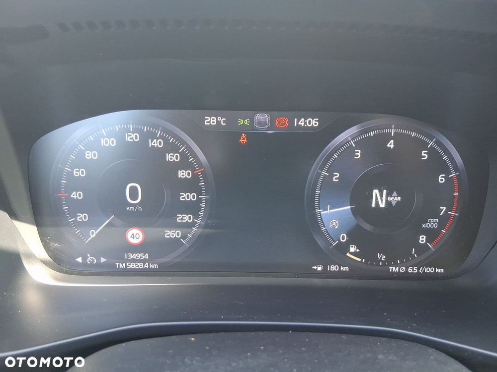 Volvo XC 40 - 15