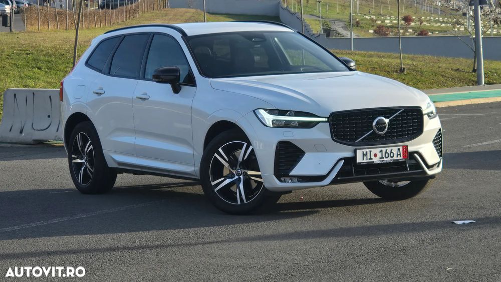 Volvo XC 60 B4 MHEV AWD R-Design - 1
