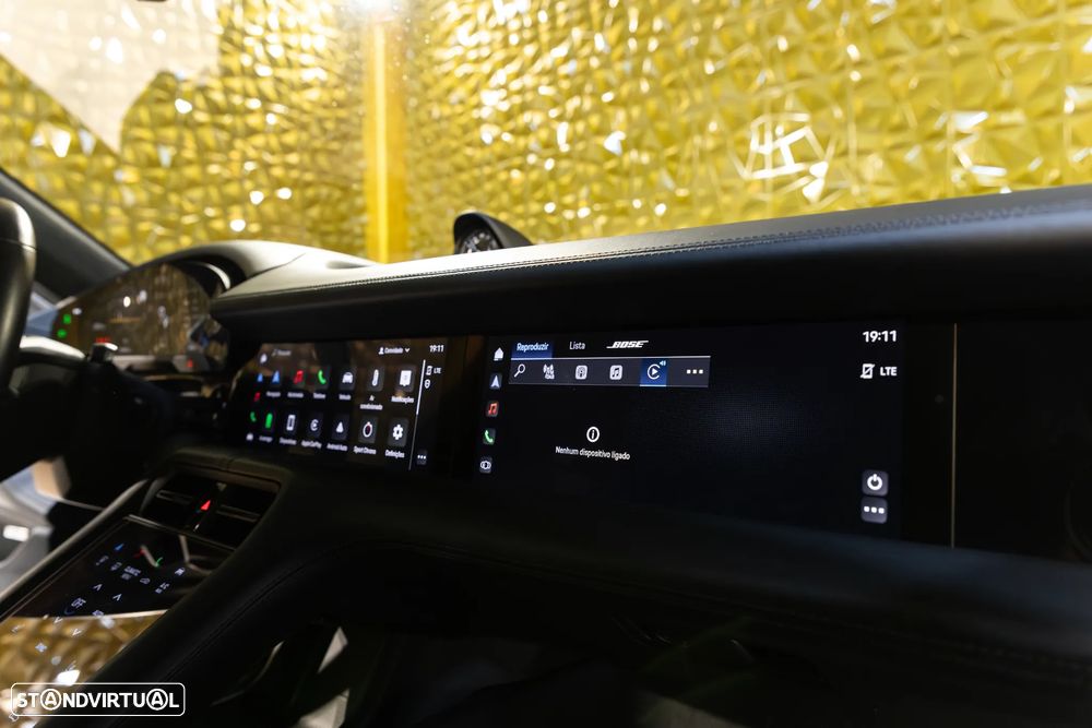 Porsche Taycan Cross Turismo Turbo S - 51