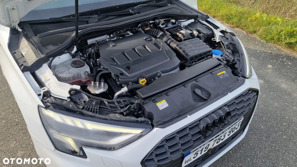 Audi A3 Sportback 2.0 TDI (clean diesel) S tronic S line Sportpaket - 32