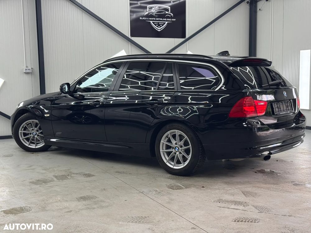 BMW Seria 3 320i - 16