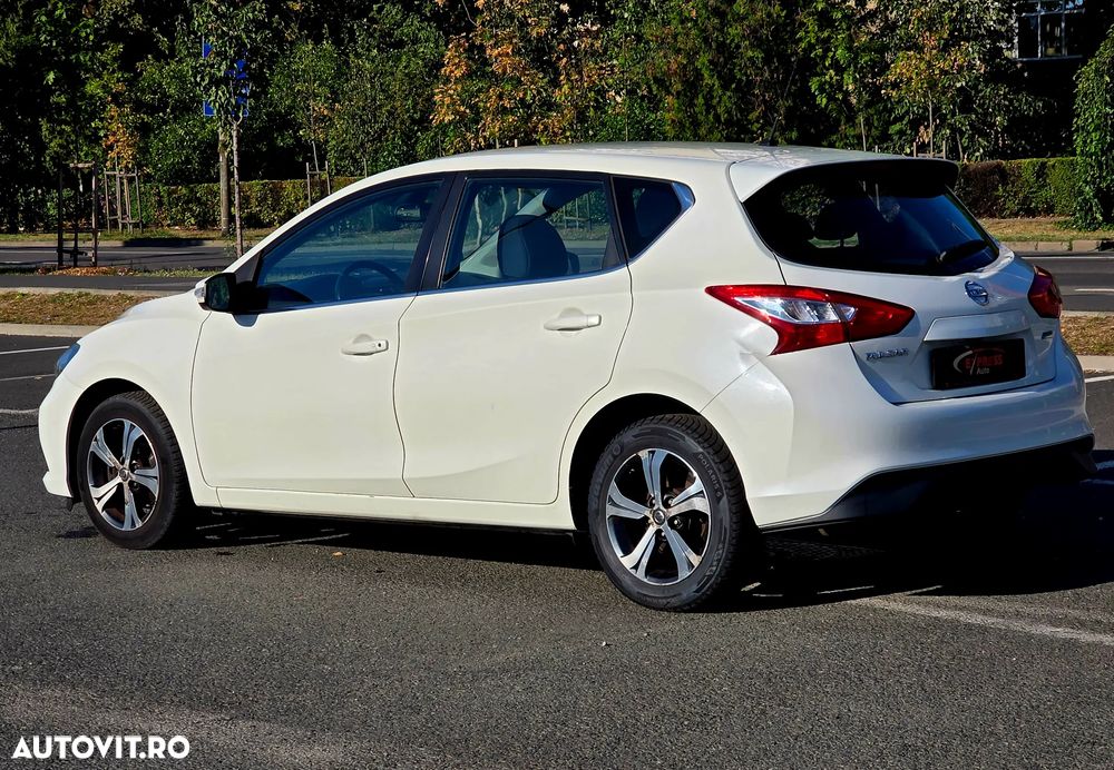 Nissan Pulsar 2015 photo 3
