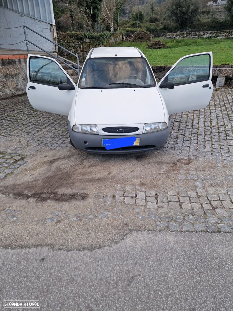 Ford Fiesta - 9