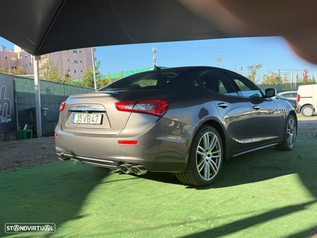 Maserati Ghibli 3.0 V6 - 4