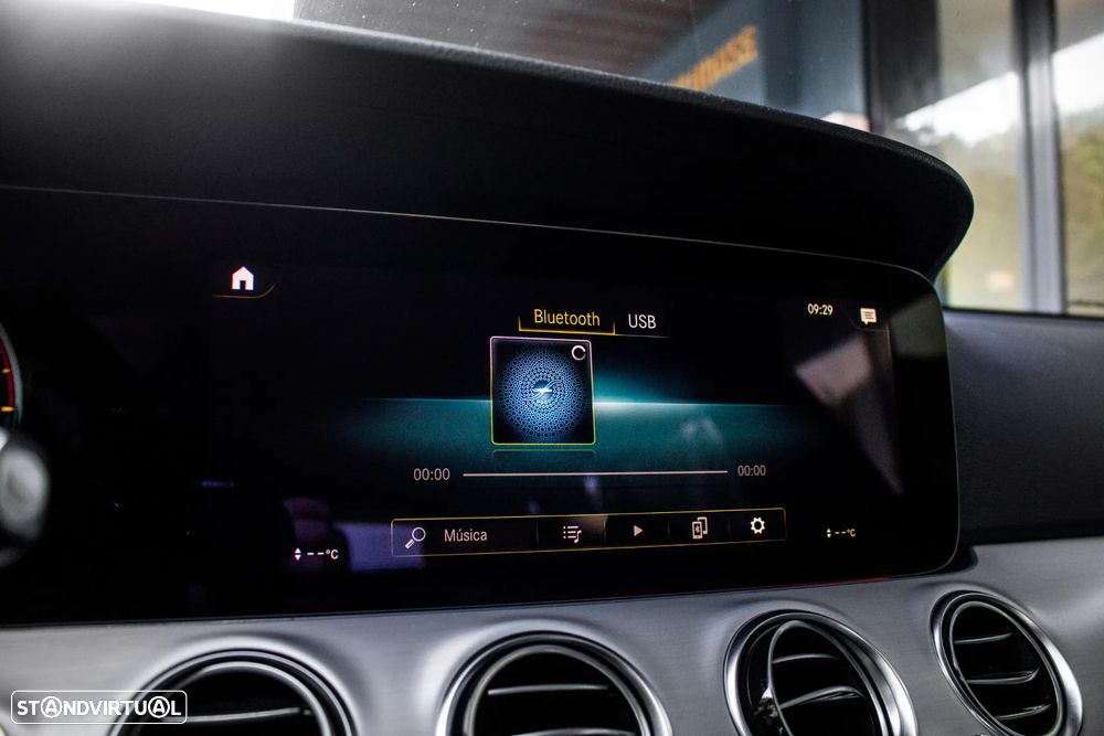 Mercedes-Benz E 300 de Avantgarde 4Matic - 44