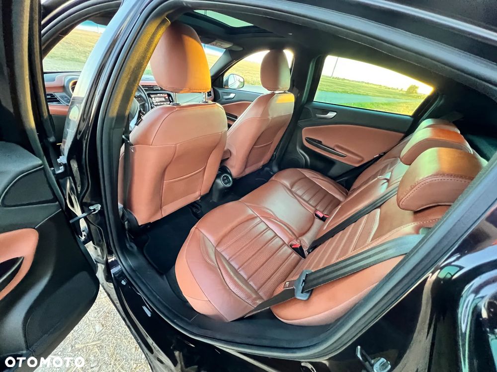 Alfa Romeo Giulietta 2.0 JTDM Exclusive TCT - 13