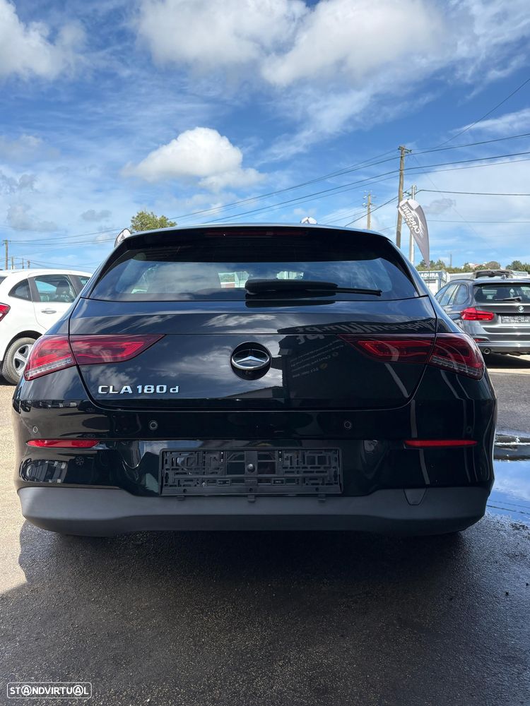 Mercedes-Benz CLA 180 d 7G-DCT - 4
