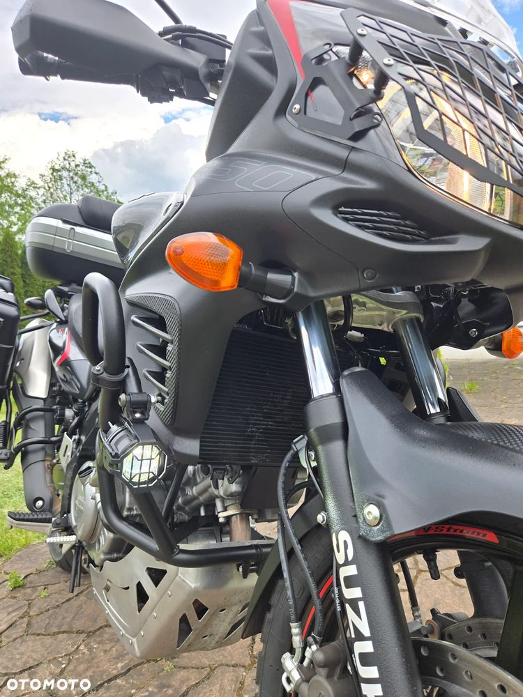 Suzuki V-STROM - 24