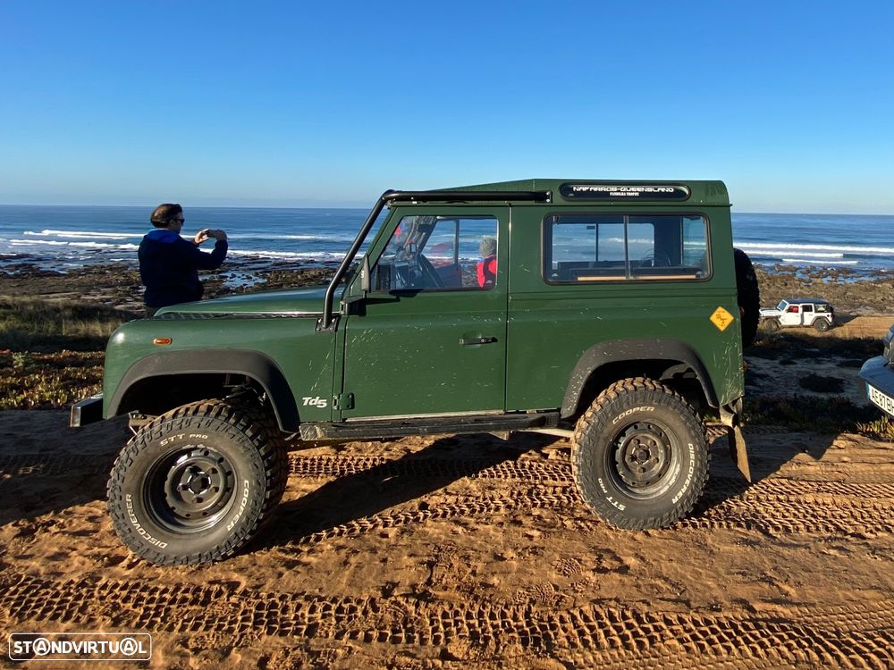 Land Rover Defender 90 2.5 TD5 Metal Top - 1