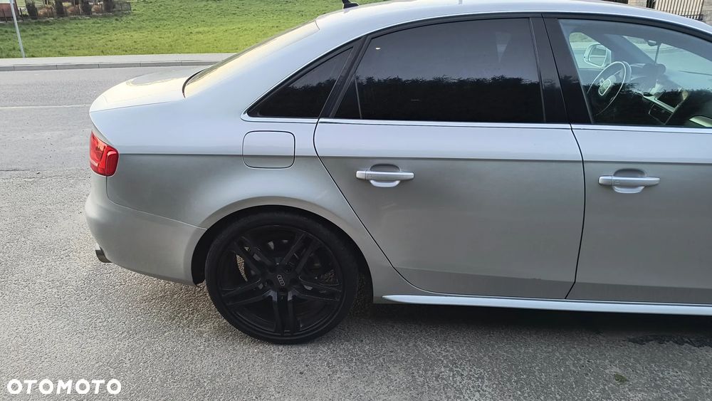 Audi A4 Limousine 3.2 FSI Quattro - 14
