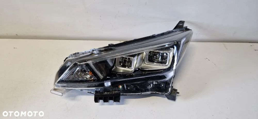 Lampa przód lewa Nissan Leaf II Full Led