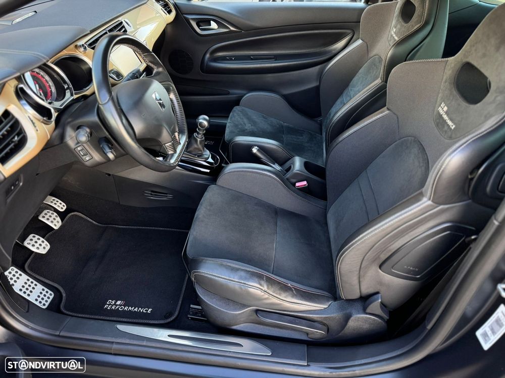 DS DS3 1.6 THP Performance - 32