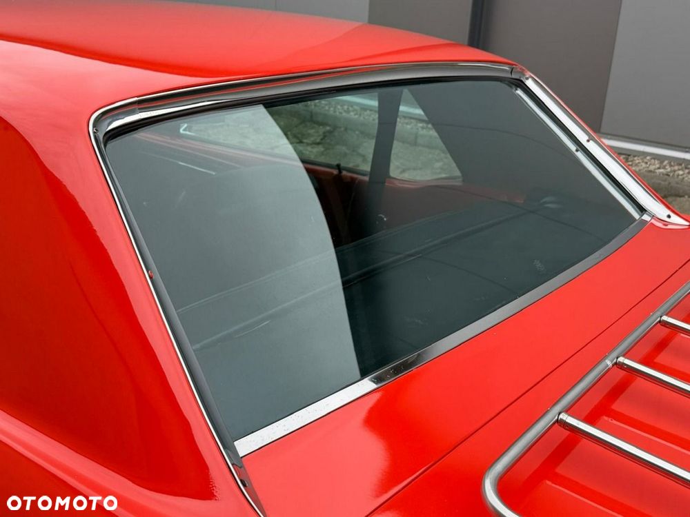 Ford Mustang - 38