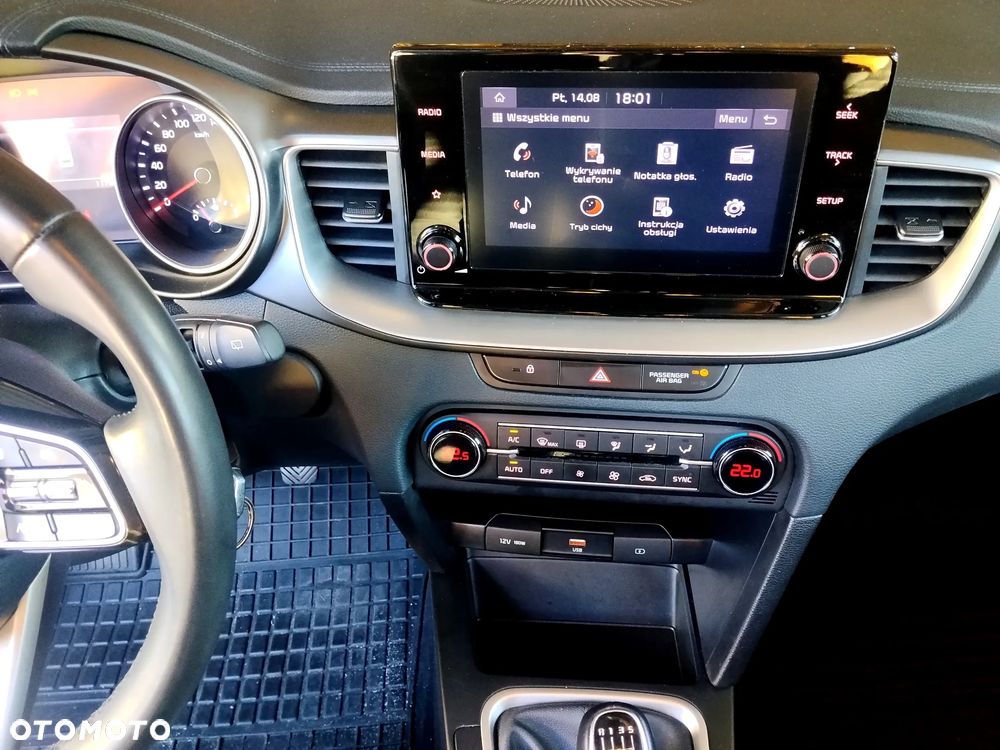 Kia Ceed 1.5 T-GDI M - 15