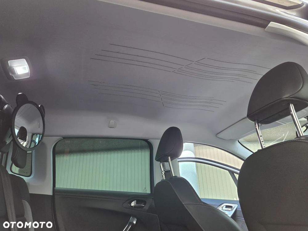 Peugeot 2008 BlueHDi FAP 120 STOP & START Allure - 17
