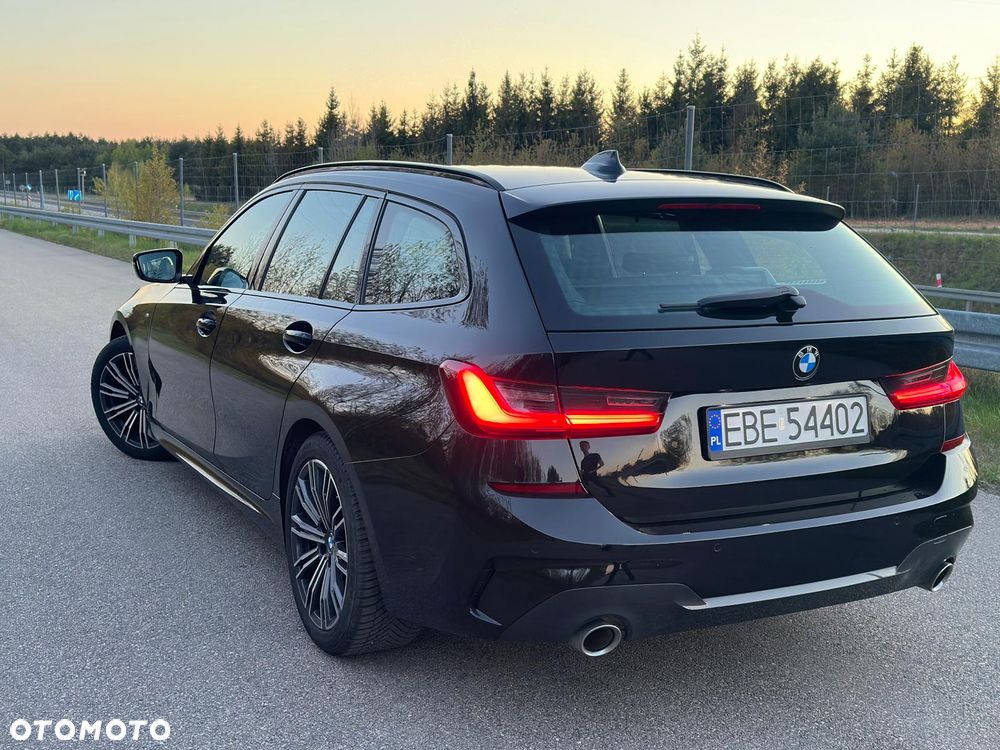 BMW Seria 3 318i M Sport - 10