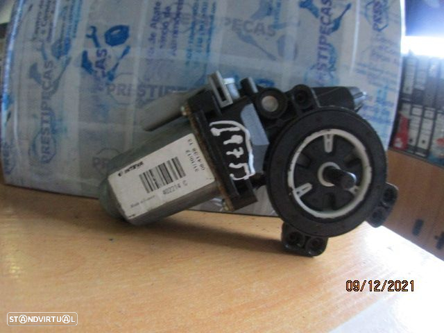 Motor Elevador Vidro 402214C CITROEN C3 2012 FD CITROEN C3 2 FASE 1 2012 1.6HDI 92CV 5P PRETO FD CITROEN C3 2014 1.4HDI 70CV 5P BRANCA FD - 2