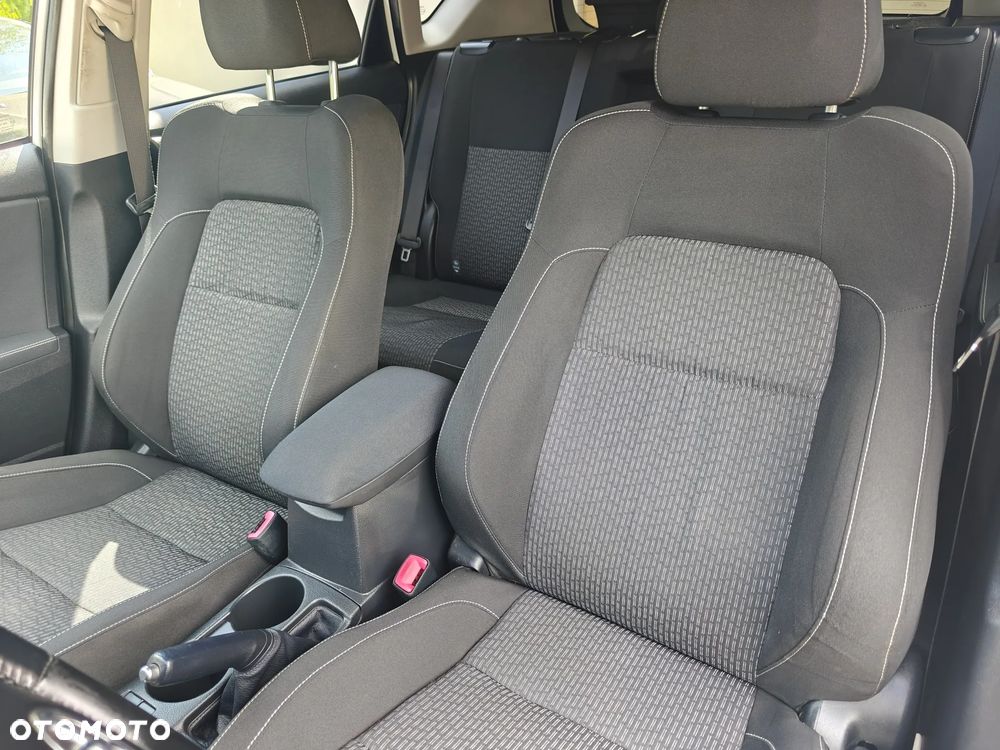 Toyota Auris - 18