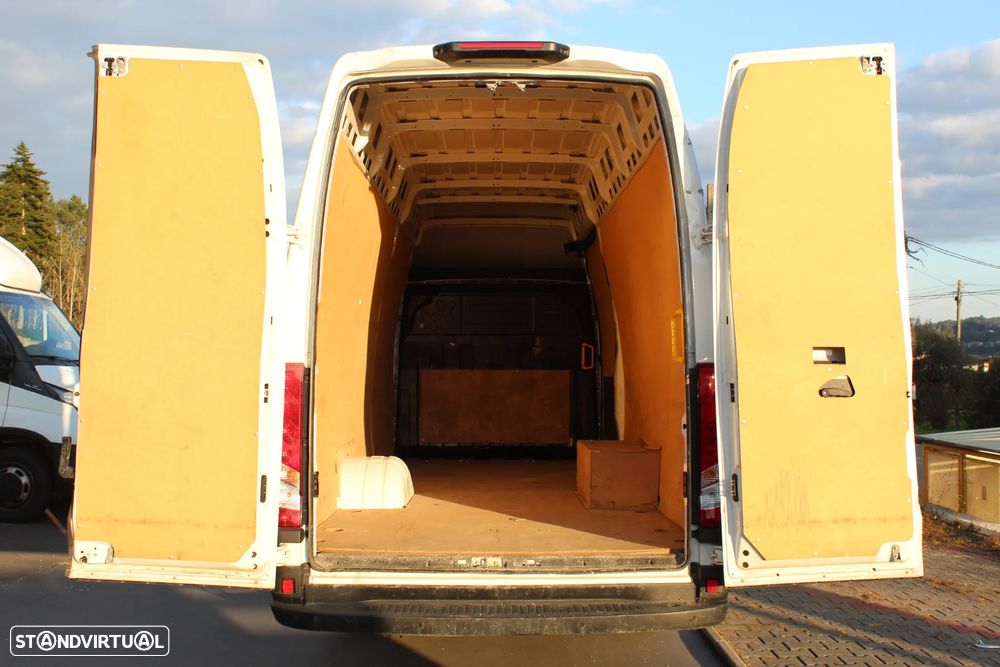 Iveco DAILY 35-160 // 18M3 // 2023 - 7