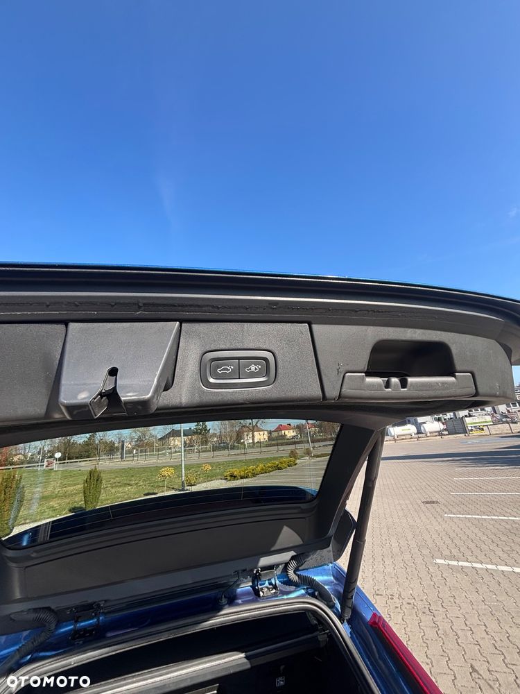Volvo V90 D5 AWD R-Design - 23