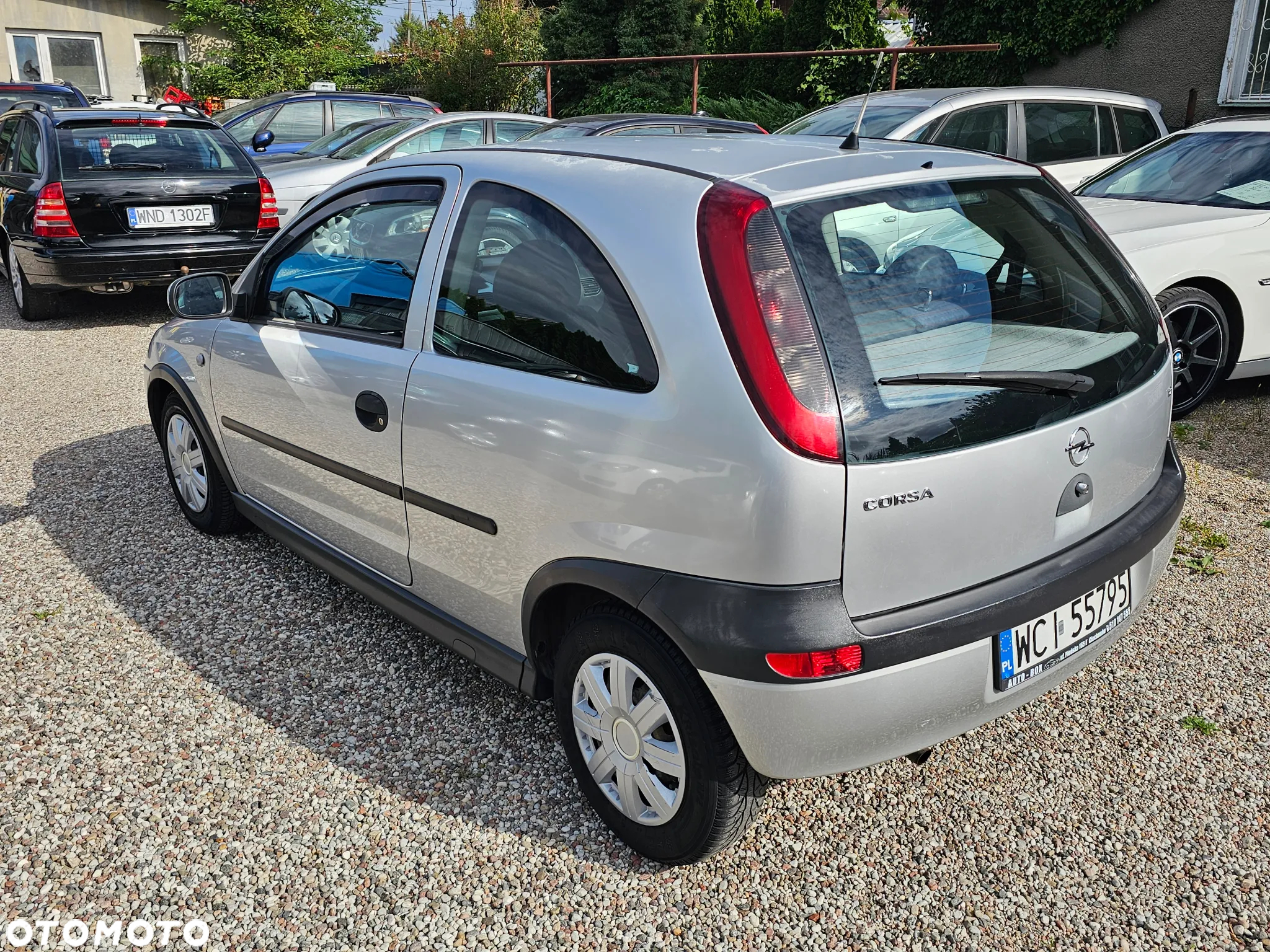 Opel Corsa 1.2 16V Comfort - 2