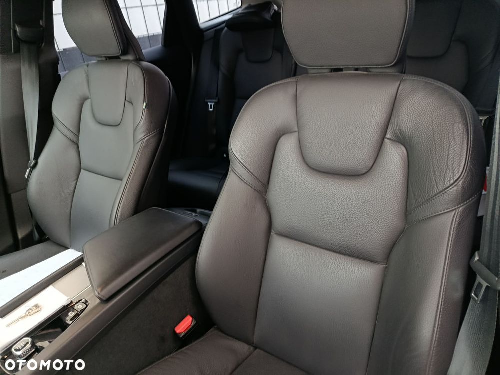 Volvo XC 60 B4 D Plus Bright - 6