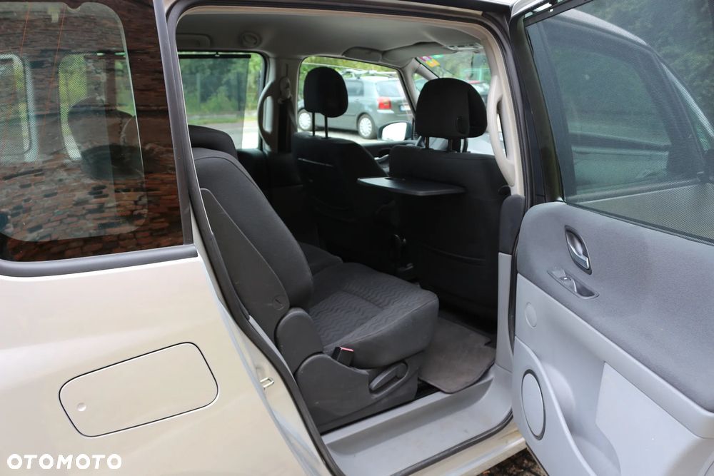 Renault Espace 2.0 Expression - 9