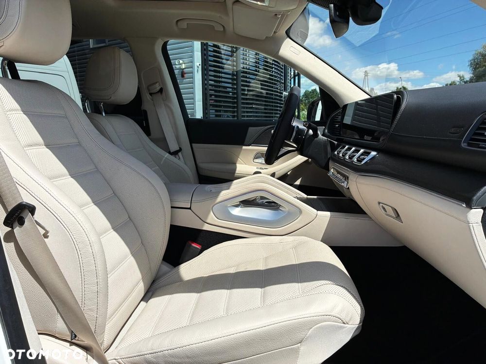 Mercedes-Benz GLS - 15
