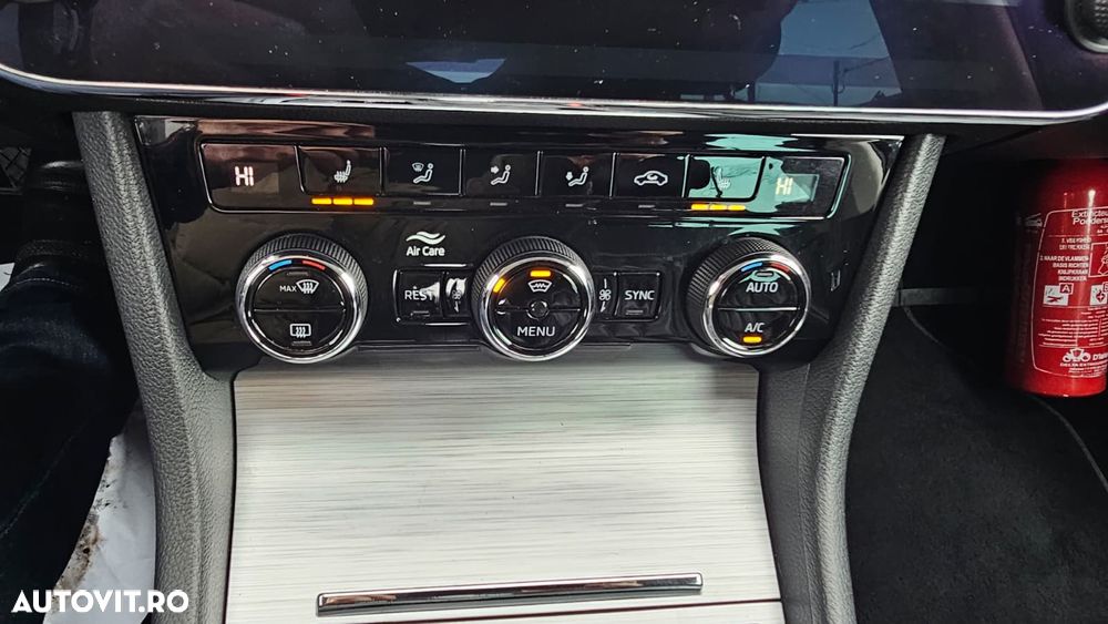 Skoda Superb 2.0 TDI DSG Premium Edition - 18