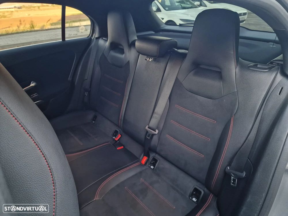 Mercedes-Benz A 180 7G-DCT AMG Line - 14