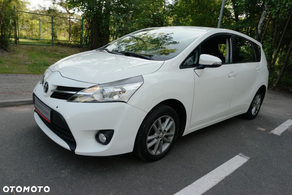Toyota Verso - 4