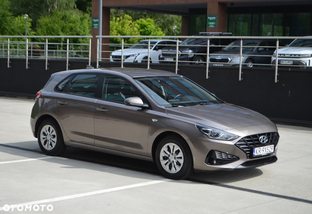 Hyundai i30 1.5 DPI Modern - 24