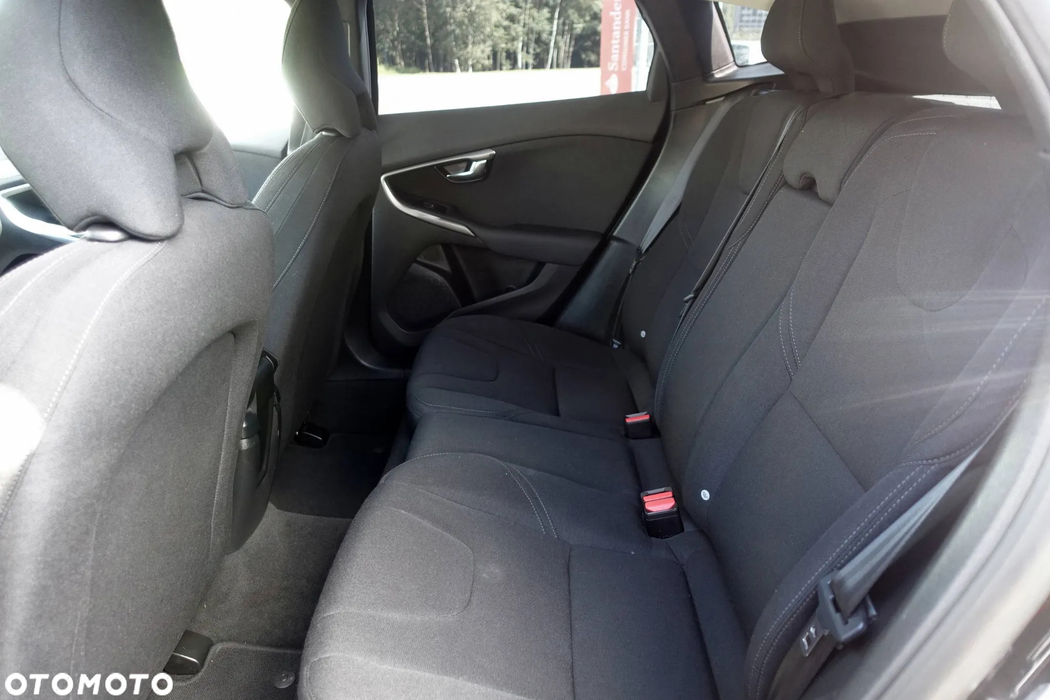 Volvo V40 D2 Momentum - 13