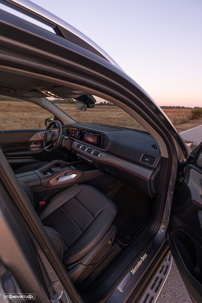 Mercedes-Benz GLE 300 d 4Matic - 11