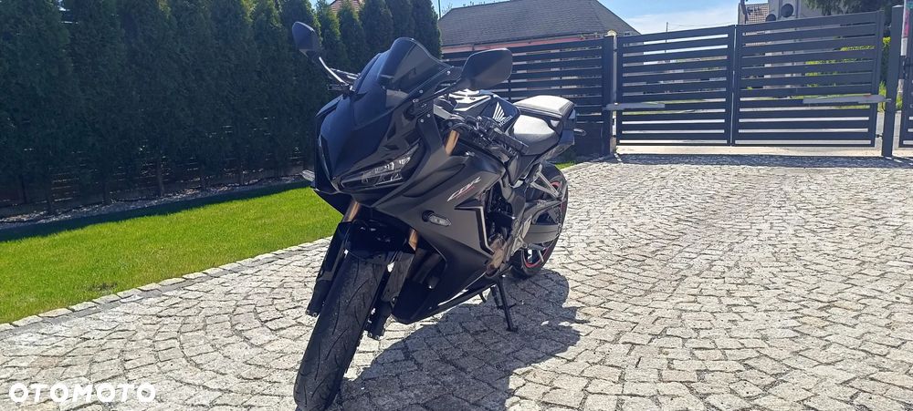 Honda CBR - 4
